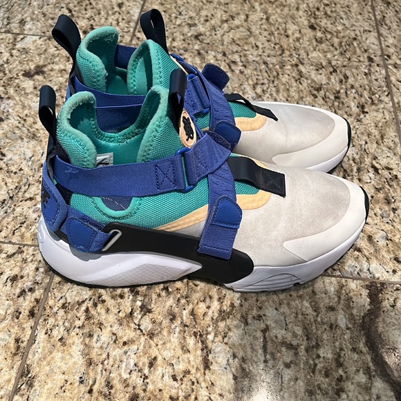 Nike Air Huarache - Picture 3 of 5